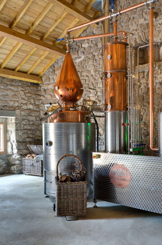 distillerie auvergne